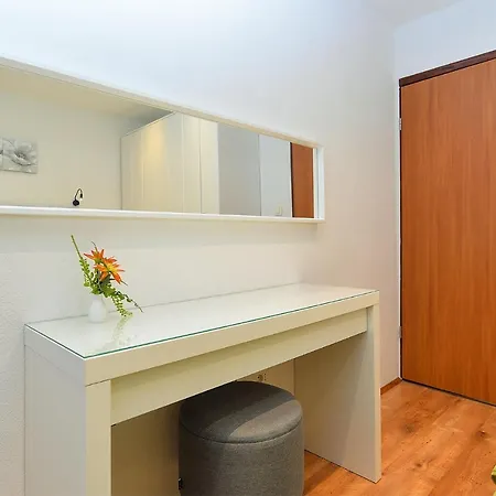 Apartment Snjezana 1064