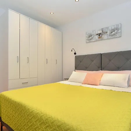 Snjezana 1064 Daire