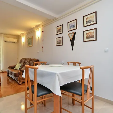 Snjezana 1064 Daire