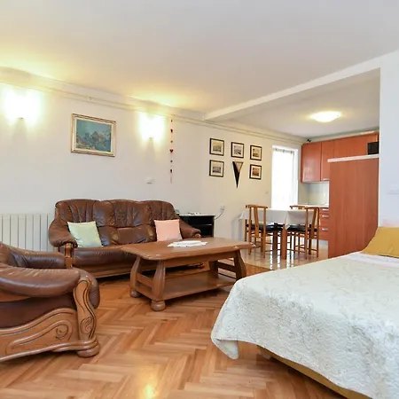 Apartman Snjezana 1064 Rovinj